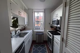 65 Pinckney St, Boston, MA 02114 - Photo 2