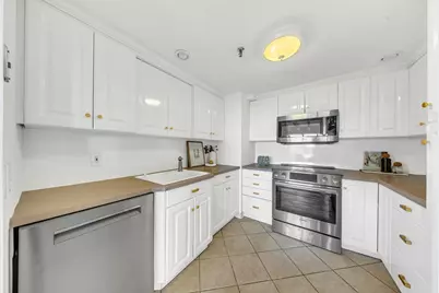 1731 Beacon Street #1515, Brookline, MA 02445 - Photo 20