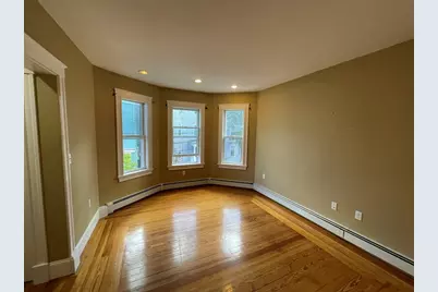 39 Calvin St #2, Somerville, MA 02143 - Photo 2