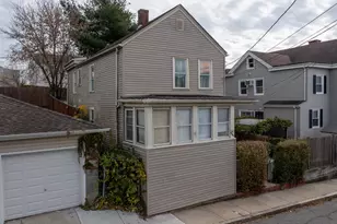 89 Oak St, Fall River, MA 02720 - Photo 2