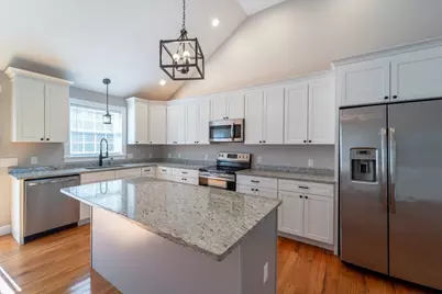 31 Scenic Dr, Worcester, MA 01602 - Photo 6