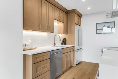 234 Causeway Street #1101, Boston, MA 02114 - Photo 4