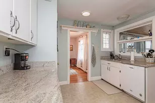 181 Oak St, Randolph, MA 02368 - Photo 12
