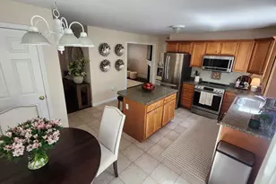 172 Dean St, Taunton, MA 02780 - Photo 12
