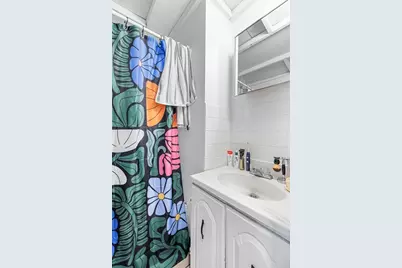 19 South Russell Street, Boston, MA 02114 - Photo 22