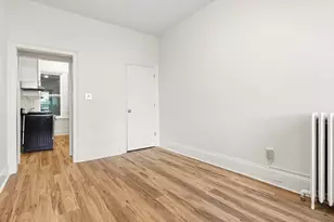 19 S Russell St, Boston, MA 02114 - Photo 4