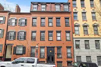 19 South Russell Street, Boston, MA 02114 - Photo 1