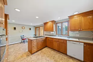 20 Bonney Ln, Dedham, MA 02026 - Photo 4