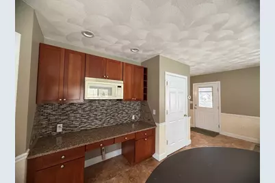 81 N Main St, Bellingham, MA 02019 - Photo 10