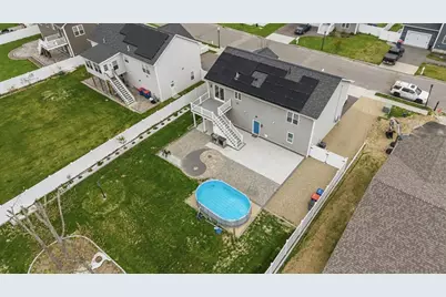 117 Farland Cir, New Bedford, MA 02745 - Photo 4