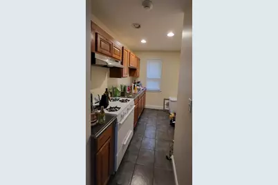 172 Riverside Street #1, Lowell, MA 01854 - Photo 2