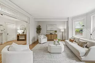 134 Pleasant, Brookline, MA 02446 - Photo 4