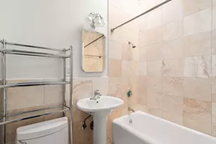 389 Commonwealth Ave, Boston, MA 02115 - Photo 12