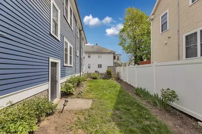 248 Roslindale Ave #1, Boston, MA 02131 - Photo 4