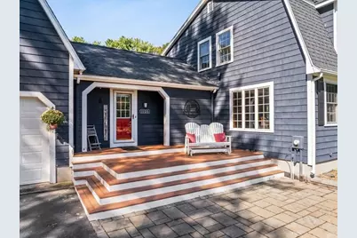 1125 School St, Mansfield, MA 02048 - Photo 4