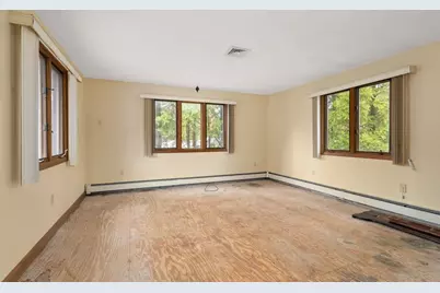 4 Greenwich Rd, Norwood, MA 02062 - Photo 8
