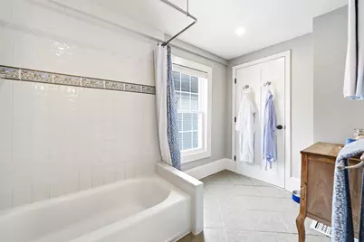11 Beacon St, Woburn, MA 01801 - Photo 22