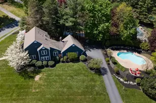 215 Rolling Meadow Dr, Holliston, MA 01746 - Photo 2