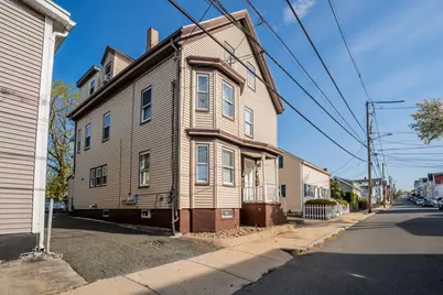 24 Tracey St, Peabody, MA 01960 - Photo 2