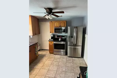 109 Eddywood St, Springfield, MA 01118 - Photo 26