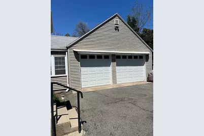 109 Eddywood St, Springfield, MA 01118 - Photo 6