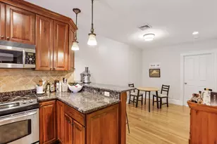 130 Myrtle St, Boston, MA 02114 - Photo 6