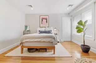 130 Myrtle St, Boston, MA 02114 - Photo 8