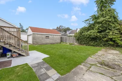 1268 President Ave, Fall River, MA 02720 - Photo 36