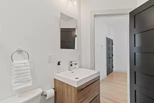43 Wordsworth St, Boston, MA 02128 - Photo 20