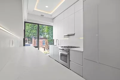 1578 Beacon Street #302, Boston, MA 02446 - Photo 2