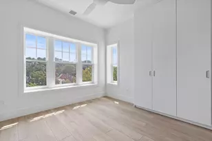 1578 Beacon St, Boston, MA 02446 - Photo 6