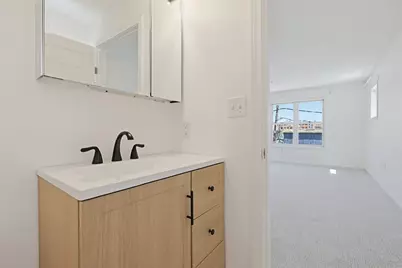 51 Pearl St #205, Malden, MA 02148 - Photo 32