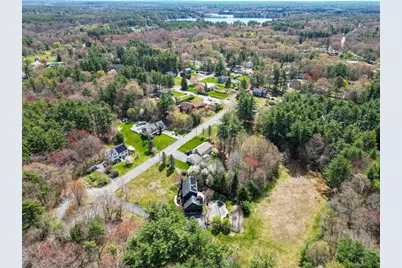35 Sandra Dr., East Bridgewater, MA 02333 - Photo 2