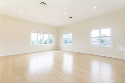 909 Hancock St #1, Quincy, MA 02170 - Photo 10