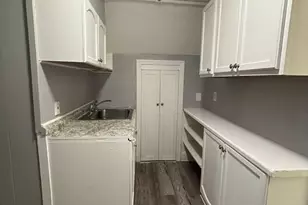 104 Concord St, Lowell, MA 01852 - Photo 4