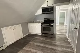 104 Concord St, Lowell, MA 01852 - Photo 8