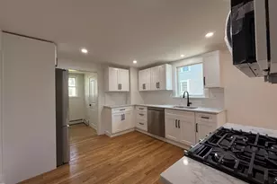 63 Holland St, Winchester, MA 01890 - Photo 6