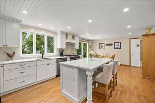 34 Windsor Way, Mashpee, MA 02649 - Photo 10
