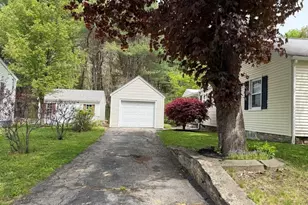 33 Highland St, Webster, MA 01570 - Photo 36