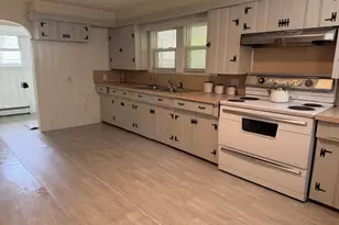 33 Highland St, Webster, MA 01570 - Photo 10