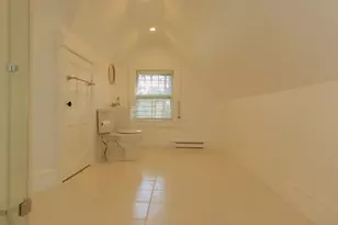 77 Nonotuck St, Holyoke, MA 01040 - Photo 10