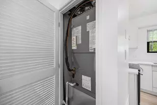 8 Jackson St, Quincy, MA 02169 - Photo 22