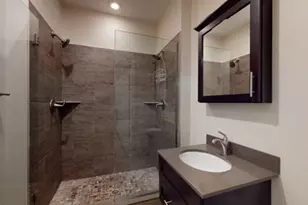 41 W 2nd St, Boston, MA 02127 - Photo 12