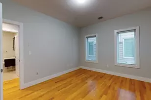 41 W 2nd St, Boston, MA 02127 - Photo 10