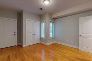 41 W 2nd St, Boston, MA 02127 - Photo 8