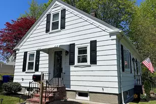 7 Warren St, Taunton, MA 02780 - Photo 2