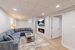 969 Chandler St, Tewksbury, MA 01876 - Photo 40