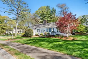 1 Westway, Lynnfield, MA 01940 - Photo 2