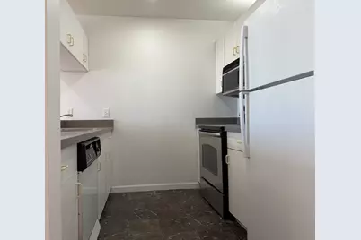 100 W Squantum St #516, Quincy, MA 02171 - Photo 6