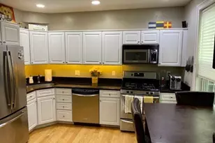 227 Bowen St, Boston, MA 02127 - Photo 2